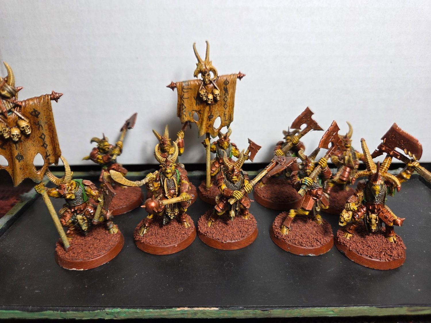 USED BEASTMEN BESTIGORS!