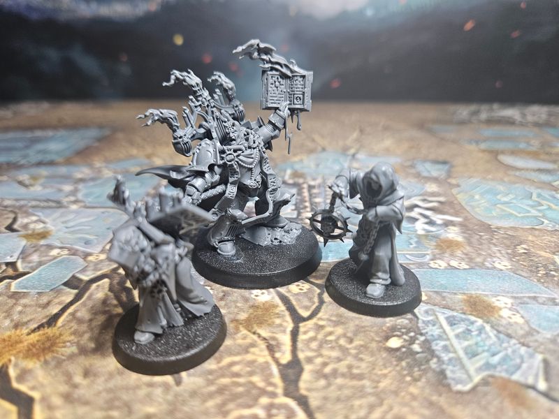 Chaos Dark Apostle