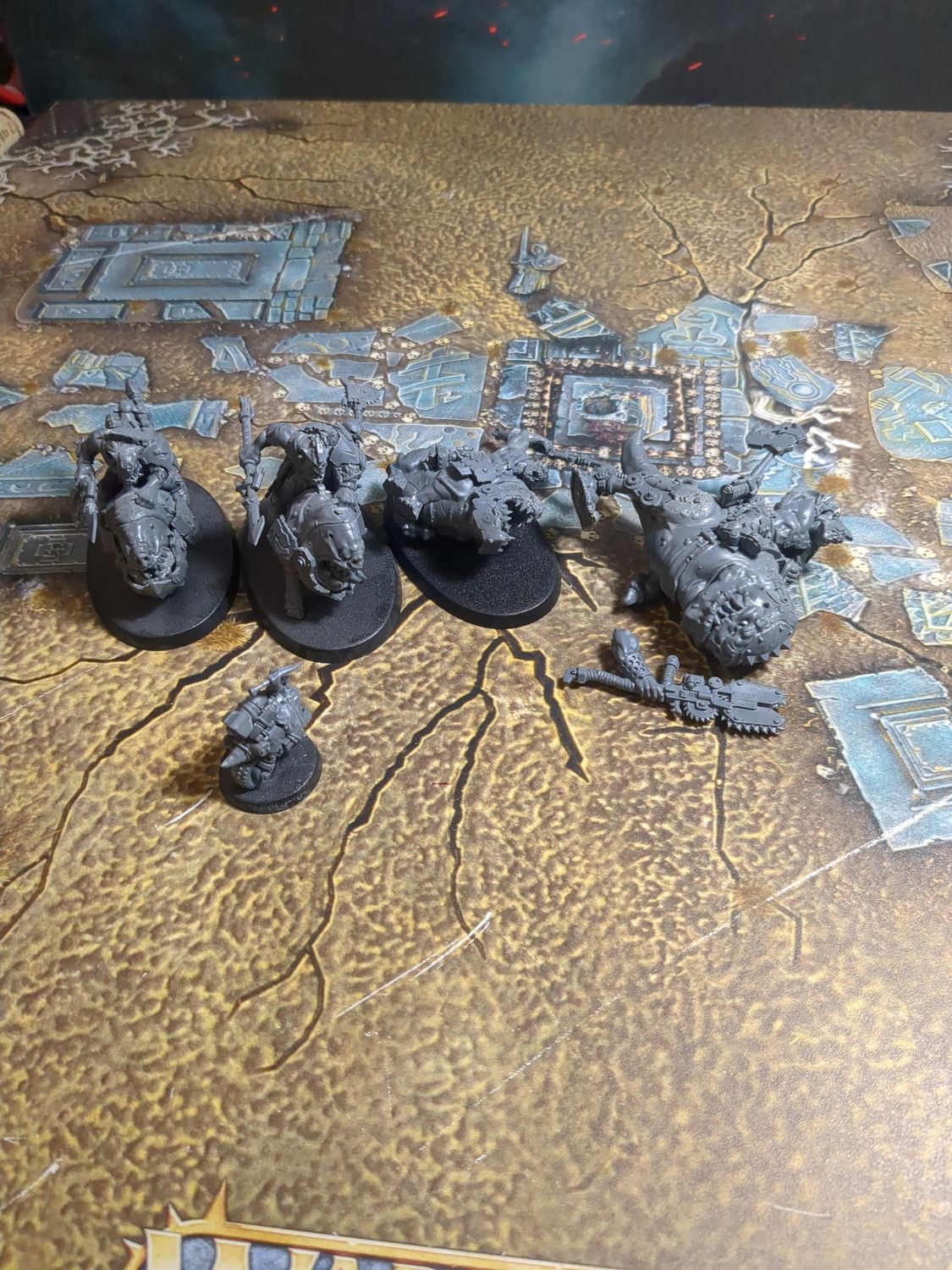 40k Orks: Squighog Boyz