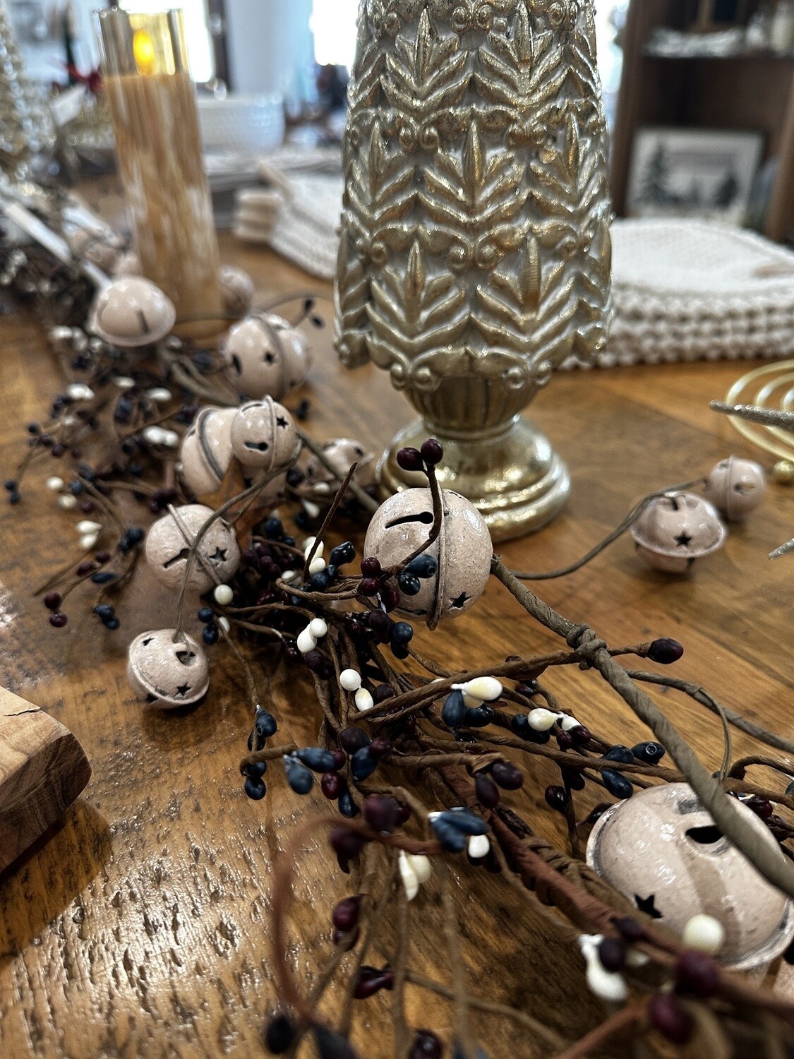 5&#39; CREAM &amp; BURGUNDY BERRY/STAR GARLAND