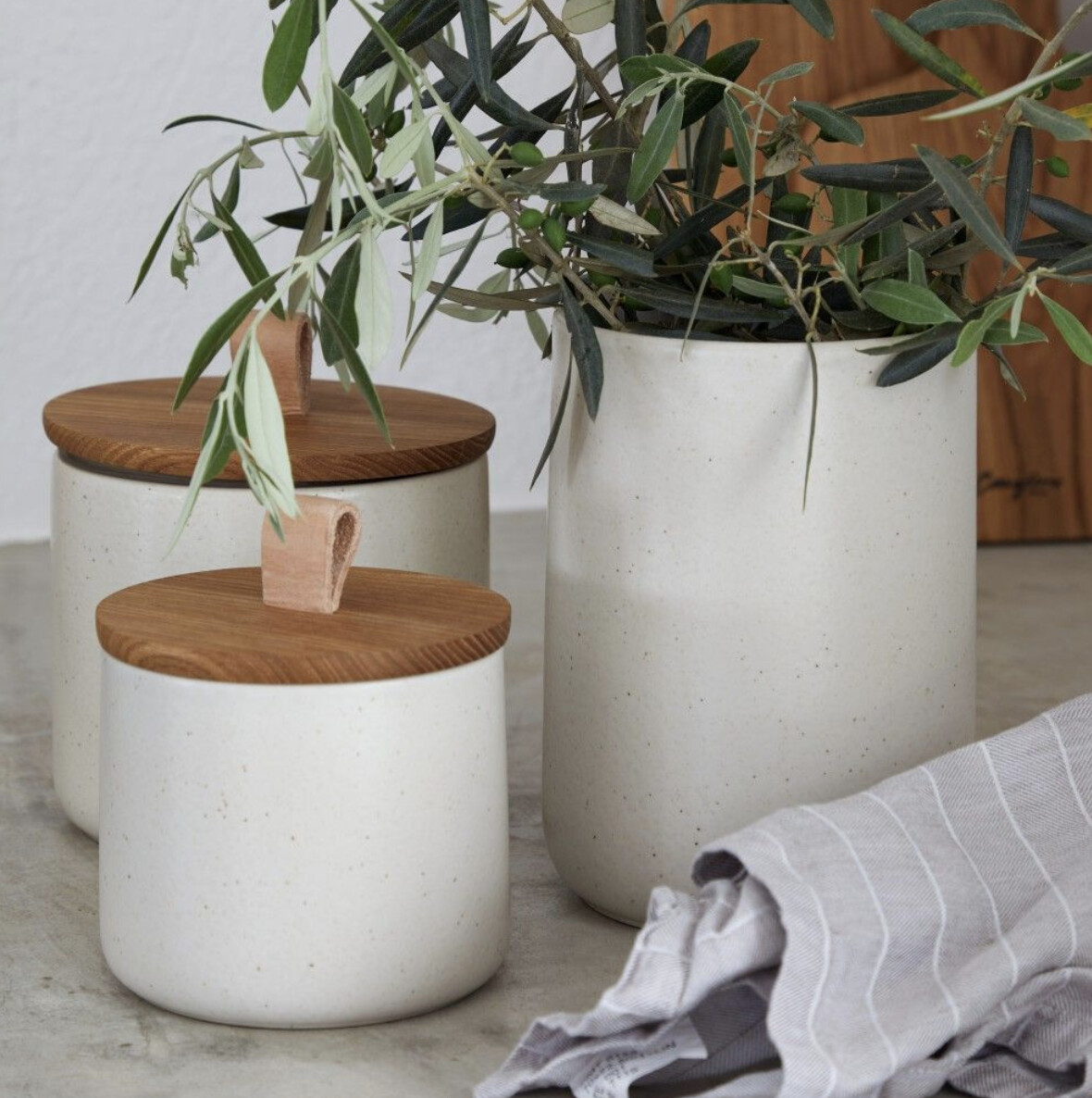 Pacifica Kitchen Collection | Vanilla