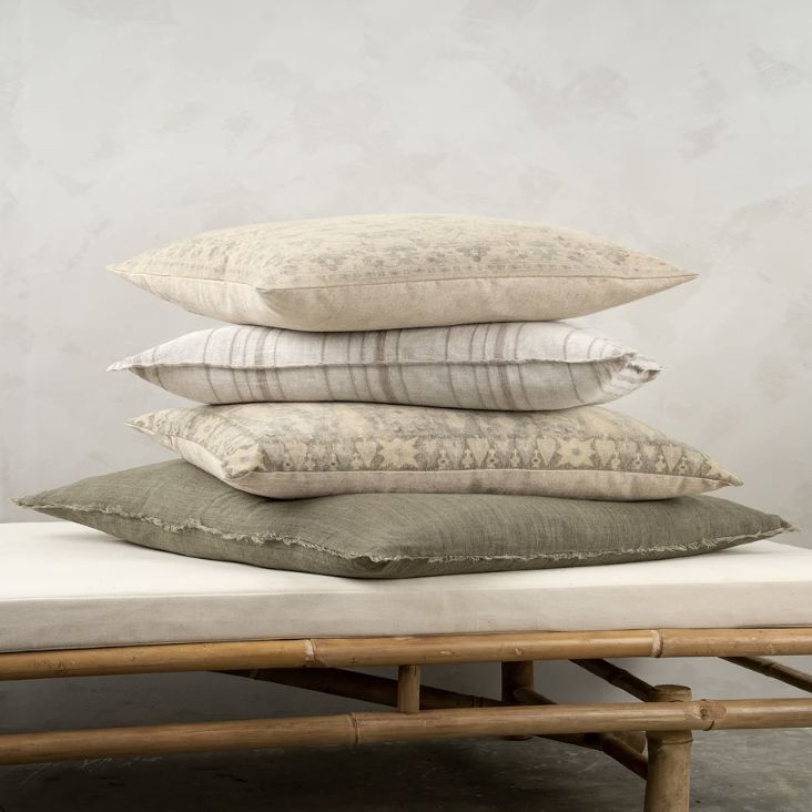 Lina Linen Pillow | Shadow, Size: 24&quot; x 24&quot;