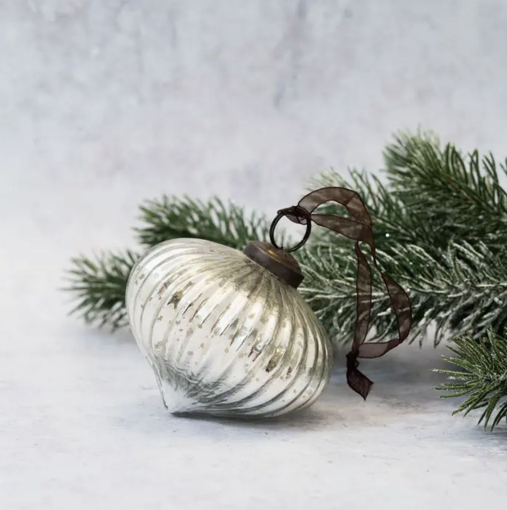 Silver Ribbed Lantern Ornament | 3&quot;