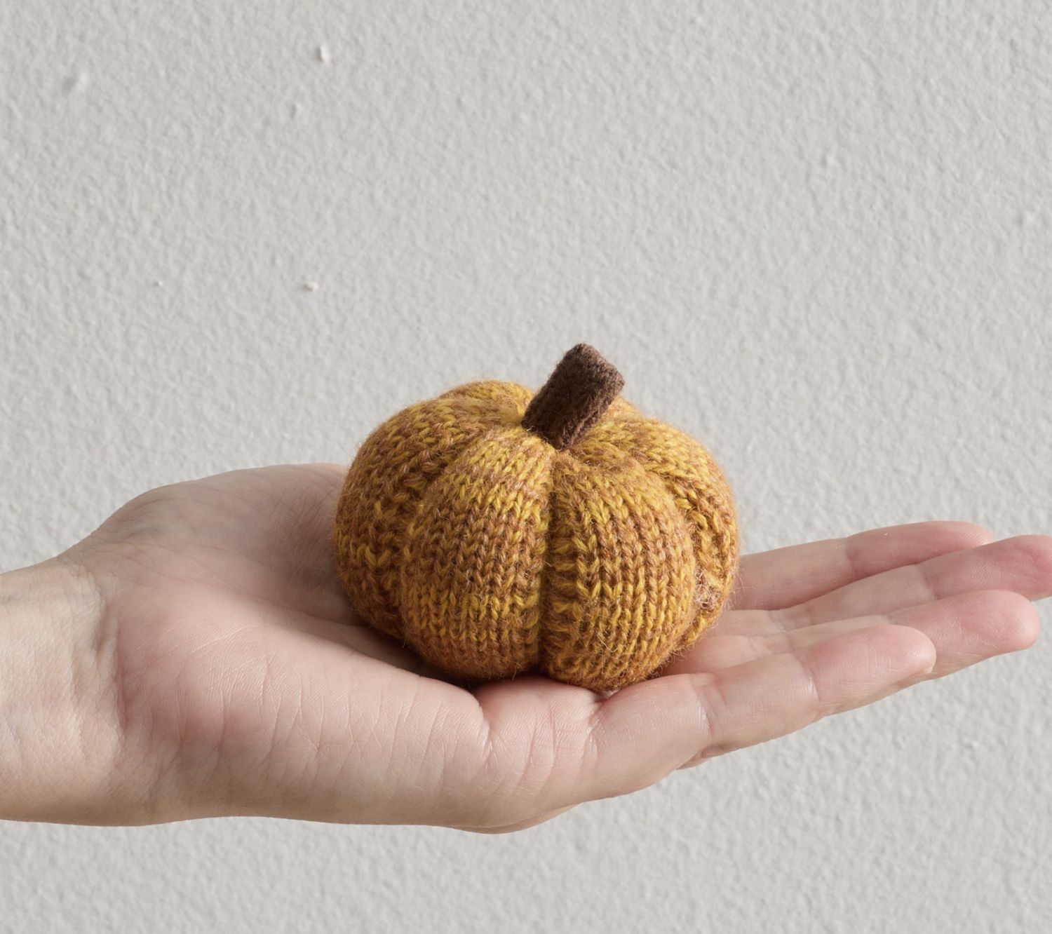 Knit Pumpkin | Marigold, Size: Small
