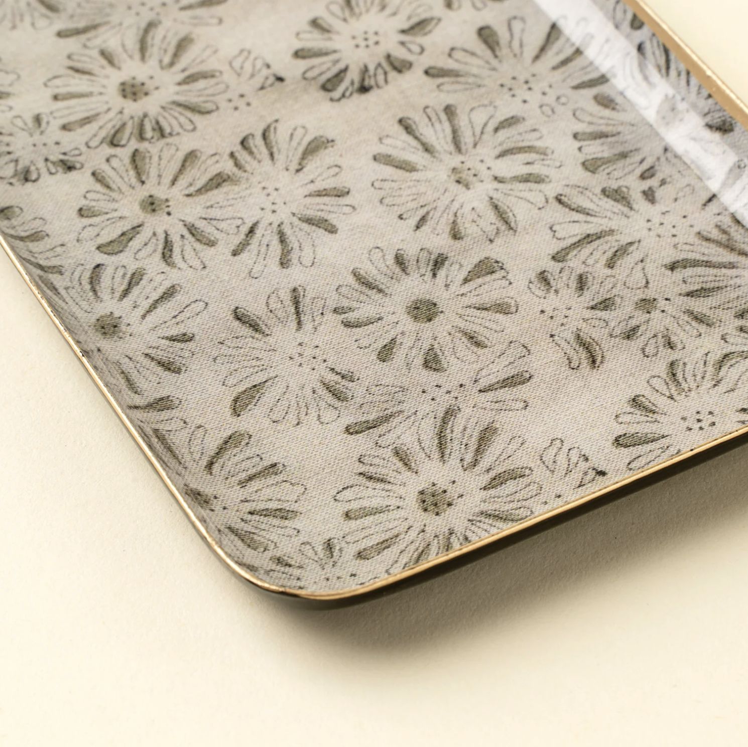 Kalyani Enamel Tray | 2 Sizes