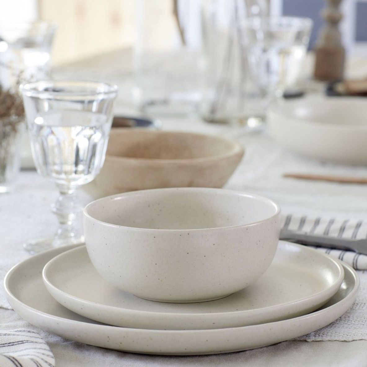 Pacifica Dish Collection | Vanilla, Piece: Dinner Plate