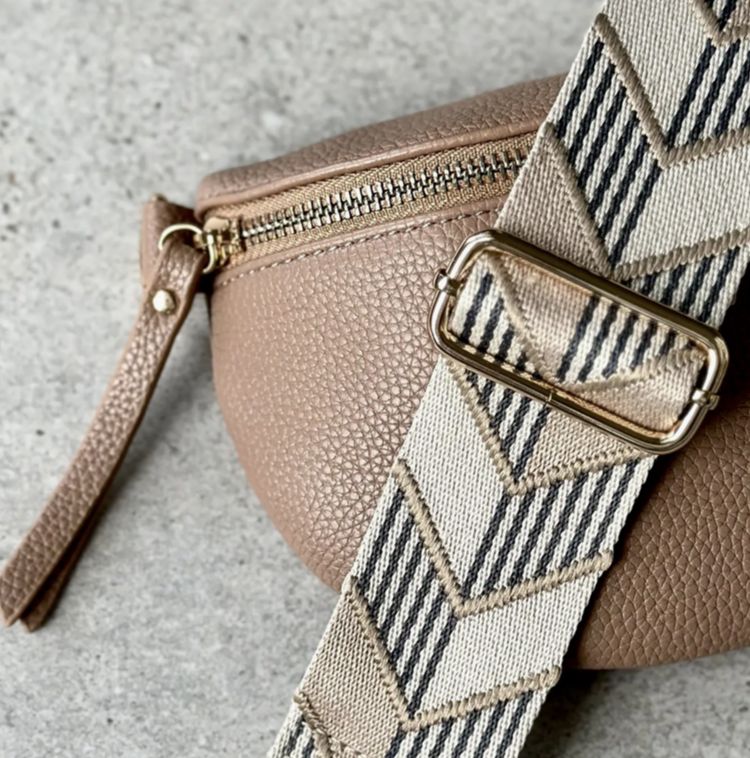 Crossbody | Strap, Style: Beige