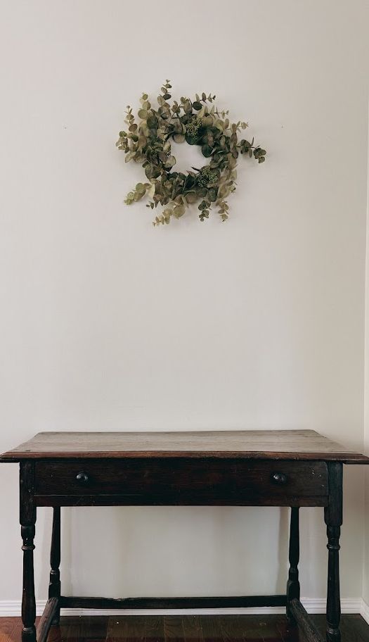 Sage Green Seeded Eucalyptus Wreath | 18"