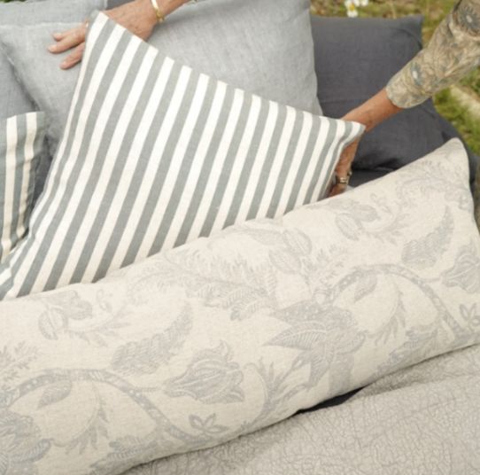 Meadowlark Pillow | Blue