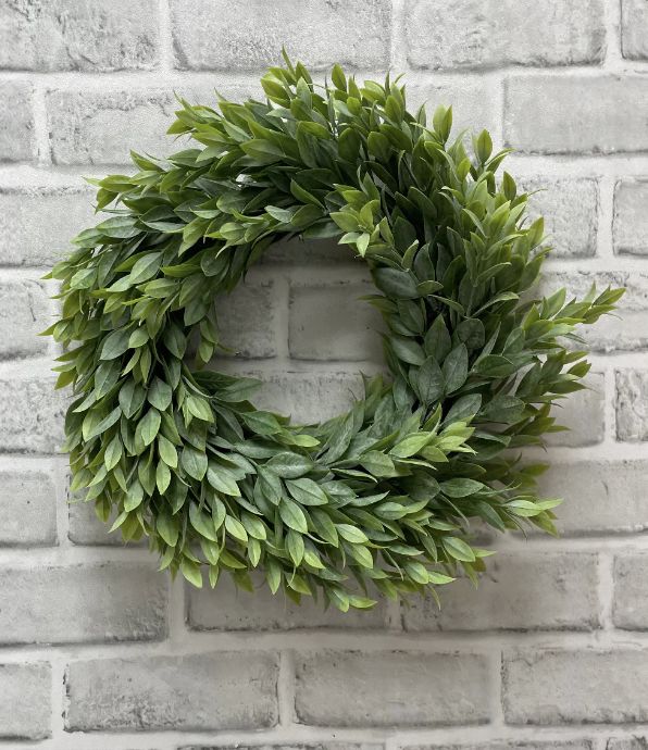 Ruscus Wreath | 12"