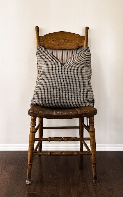Heritage Linen Pillow | 20x20