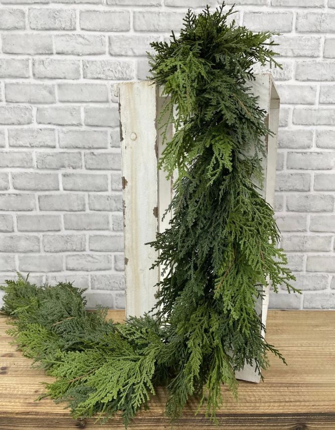 Real Touch Northern White Cedar Garland | 9'
