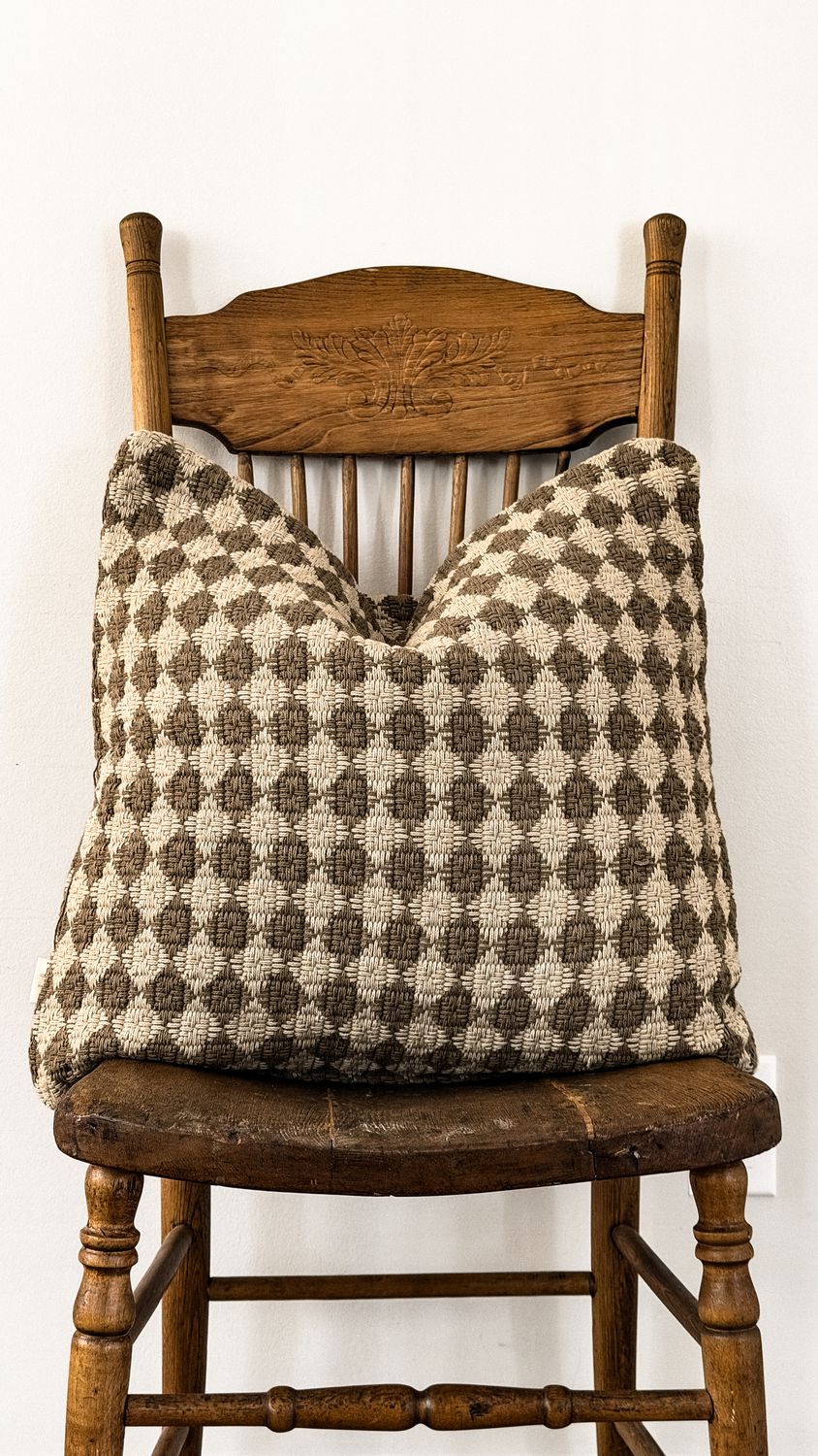 Check Weave Pillow Brown | 20 x 20"