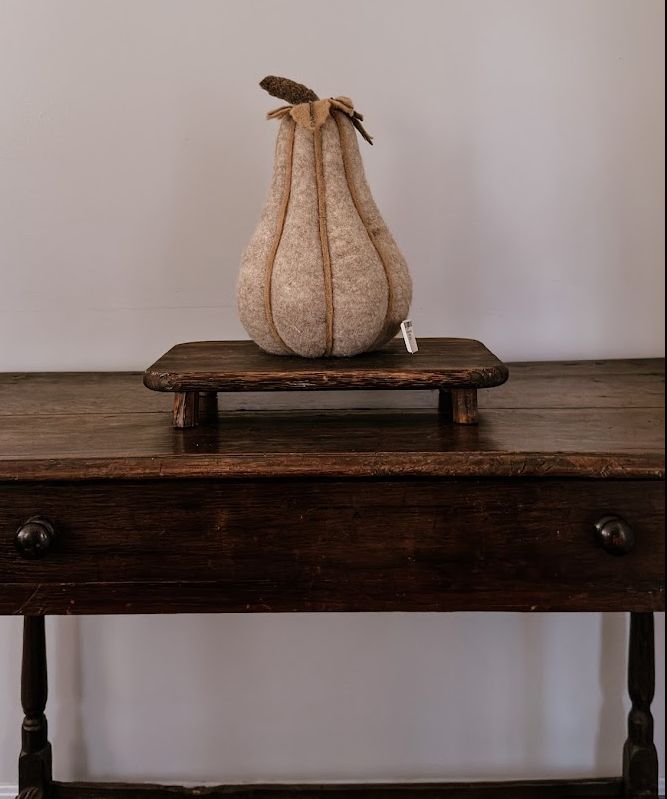 Pear-Shaped Gourd | Taupe/Grey
