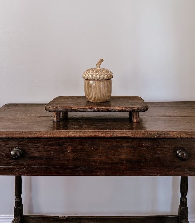 Acorn Container