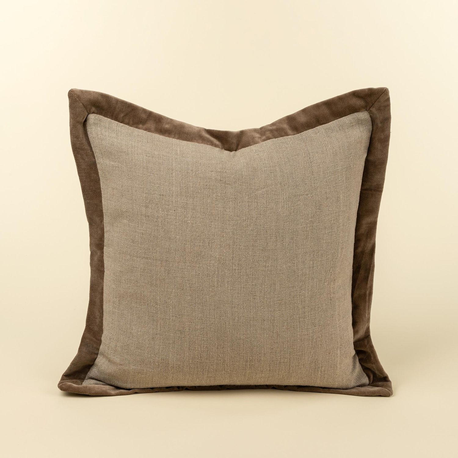 Velvet Edge Linen Pillow | Chocolate