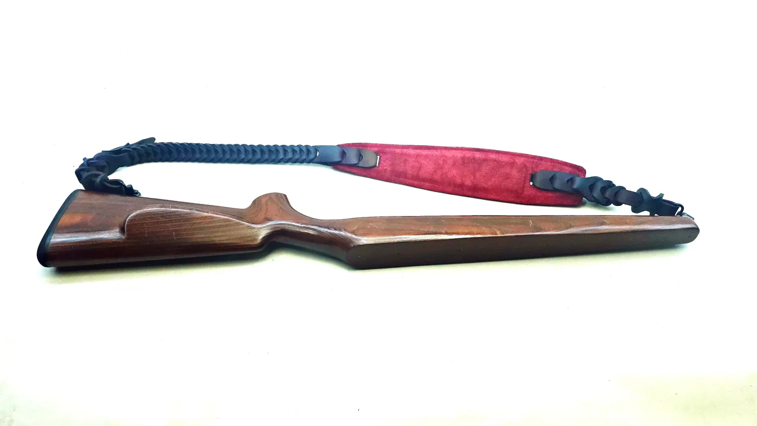Rifle slings with spring effect