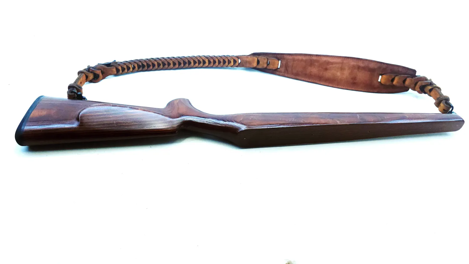 Rifle slings with spring effect