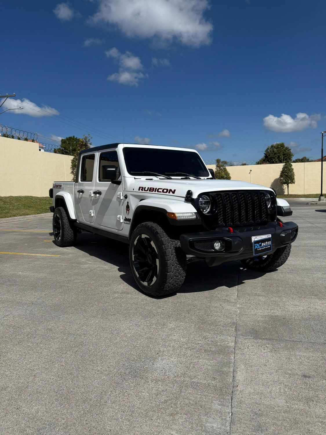 JEEP GLADIADOR 4x4 TURBO DIESEL AUTOMÁTICO MODELO 2022
