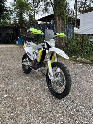 HUSQVARINA 701 MODELO 2016 DE AGENCIA