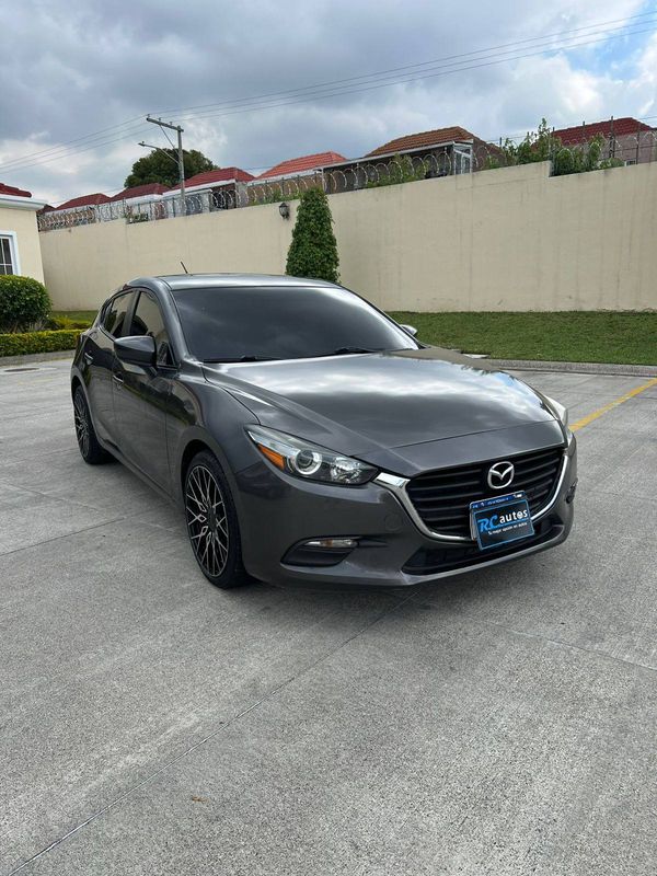 MAZDA 3i SPORT MODELO 2018 AUTOMÁTICO HATCHBACK