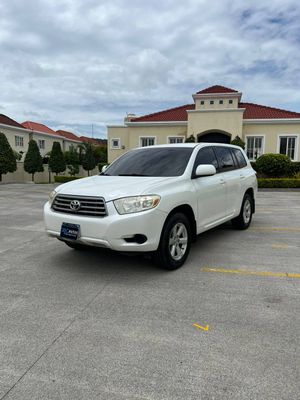 TOYOTA HIGHLANDER MODELO 2010 AUTOMÁTICA DE 3 FILAS