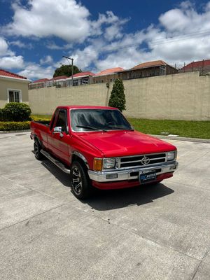 BONITO PICKUP TOYOTA 22r MODELO 1986 MECANICO DE 4 CILINDROS EXTRACAB