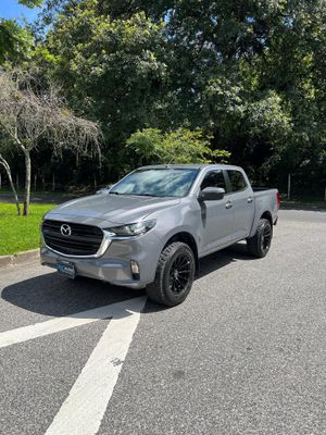 MAZDA BT50 2023 4x4 MECÁNICO DE AGENCIA