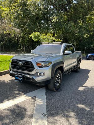 TOYOTA TACOMA SR5  2018 AUTOMÁTICO 4X2