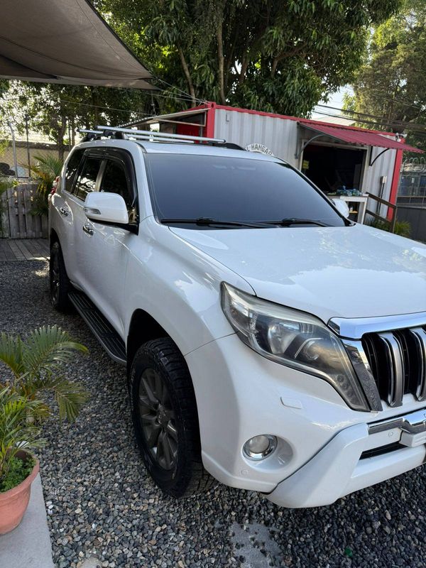 TOYOTA LAND CRUISER PRADO VX 2015 AUTOMÁTICA DE AGENCIA