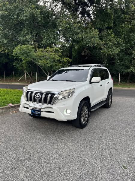 TOYOTA LAND CRUISER PRADO VX 2015 AUTOMÁTICA DE AGENCIA