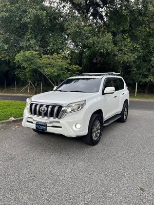 TOYOTA LAND CRUISER PRADO VX 2015 AUTOMÁTICA DE AGENCIA