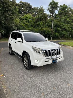 TOYOTA LAND CRUISER PRADO VX 2015 AUTOMÁTICA DE AGENCIA