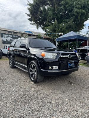 TOYOTA 4RUNNER SR5 MODELO 2012 AUTOMÁTICA