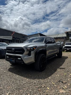 TOYOTA TACOMA SR5 2024 AUTOMÁTICO 4X4 DOBLE CABINA