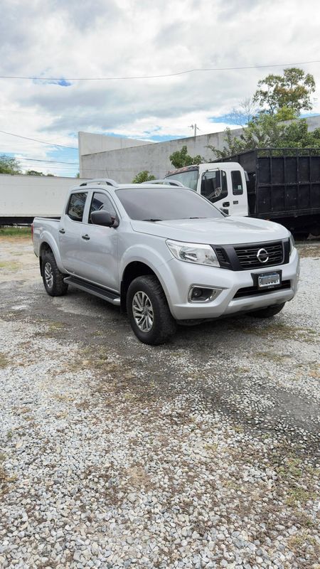 NISSAN FRONTIER NP300 4X4 MODELO 2021 RECORD DE AGENCIA
