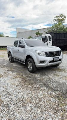 NISSAN FRONTIER NP300 4X4 MODELO 2021 RECORD DE AGENCIA