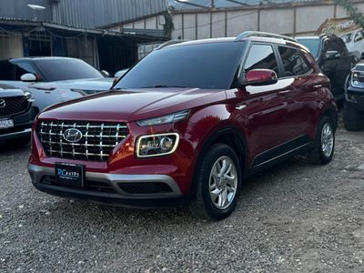 HYUNDAI VENUE MODELO 2022 AUTOMÁTICA DE AGENCIA