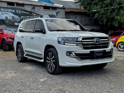 TOYOTA LAND CRUISER LC200 EXECUTIVE LOUNGE DUBAI 2019 TOPE DE LA GAMA