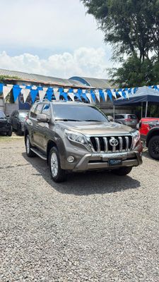 TOYOTA LAND CRUISER PRADO VX 2015 AUTOMÁTICA DE AGENCIA FULL EQUIPO