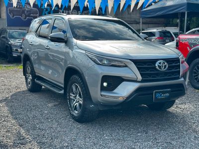 TOYOTA FORTUNER 2022 AUTOMATICA DE AGENCIA TOYOTA FORTUNER 2022 AUTOMATICA DE AGENCIA