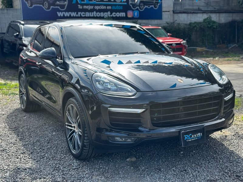 PORSCHE CAYENNE TURBO 2015