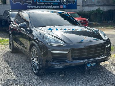 PORSCHE CAYENNE TURBO 2015