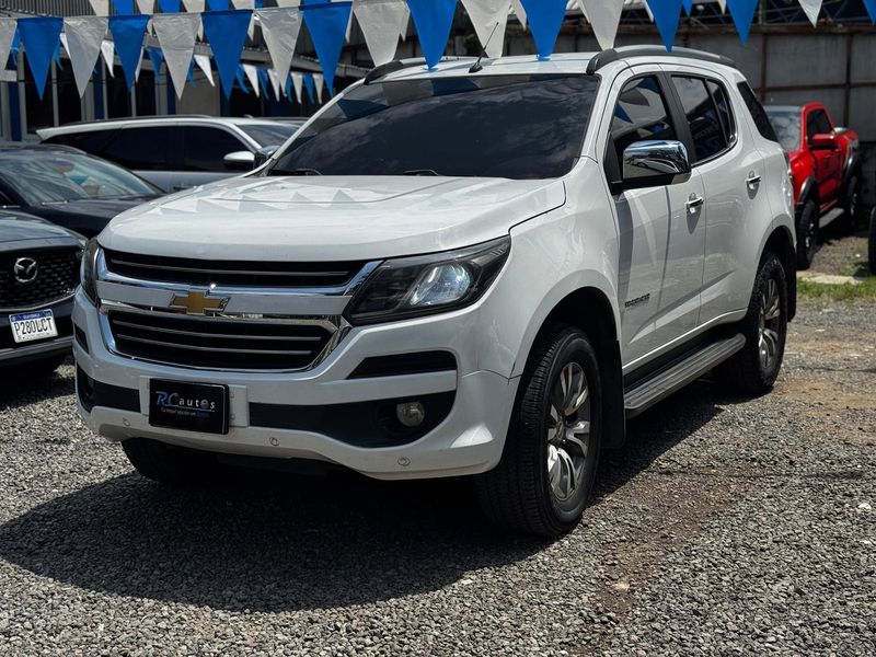 CHEVROLET TRAILBLAZER LTZ 2017 DURAMAX DIESEL DE AGENCIA 4x4 3 FILAS