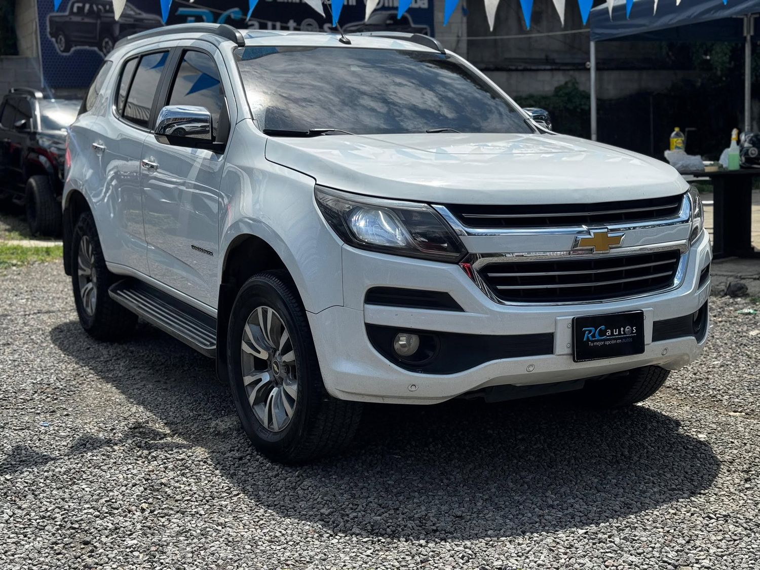 CHEVROLET TRAILBLAZER LTZ 2017 DURAMAX DIESEL DE AGENCIA 4x4 3 FILAS