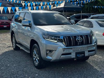 TOYOTA LAND CRUISER PRADO VX AUTOMATICA MODELO 2020 TURBODIESEL DE AGENCIA