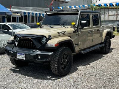 JEEP GLADIADOR 4x4 TURBO DIESEL (MOTOR  AMERICANO) AUTOMÁTICO MODELO 2022 COMO NUEVO