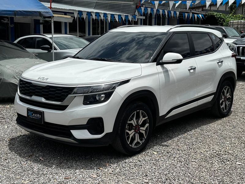 KIA SELTOS LUXURY MODELO 2023 DE AGENCIA