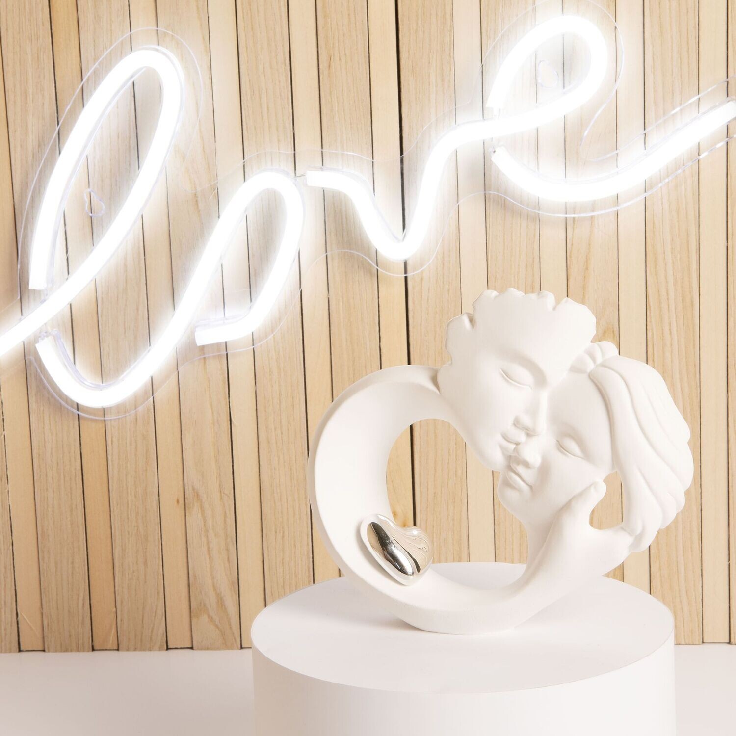 Claraluna - Statua Coppia Innamorati con Cuore Silver