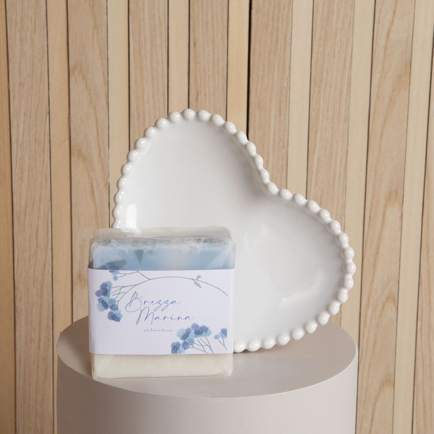Claraluna - Piattino Bianco Cuore + Sapone Brezza 24272